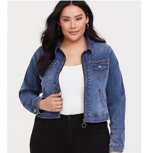 Torrid, Medium Wash, Crop,Jean Jacket, size 5